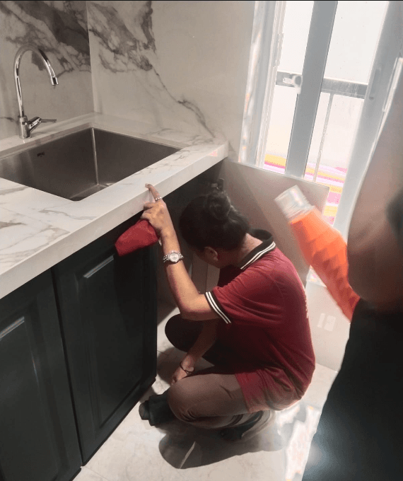 Bedroom cleaning transformation by Ganesh Home Cleaning Services